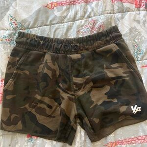 YoungLA 102 Bodybuilding French Terry Shorts Camo Green Size M
